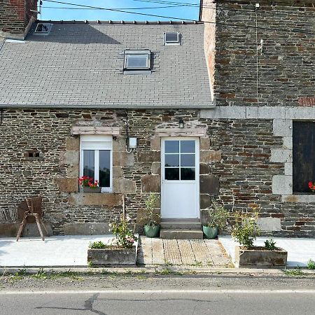 Domaine De La Ville Cherel, Maison En Pierre Pontorson Dış mekan fotoğraf