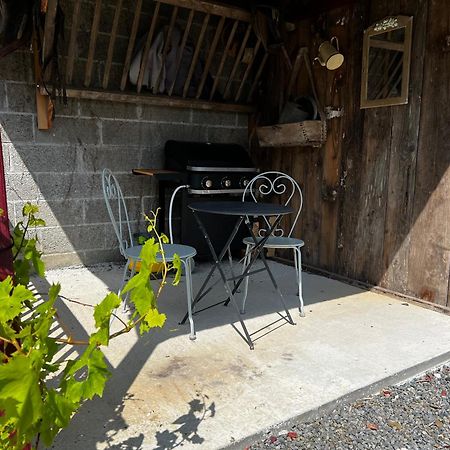 Domaine De La Ville Cherel, Maison En Pierre Pontorson Dış mekan fotoğraf