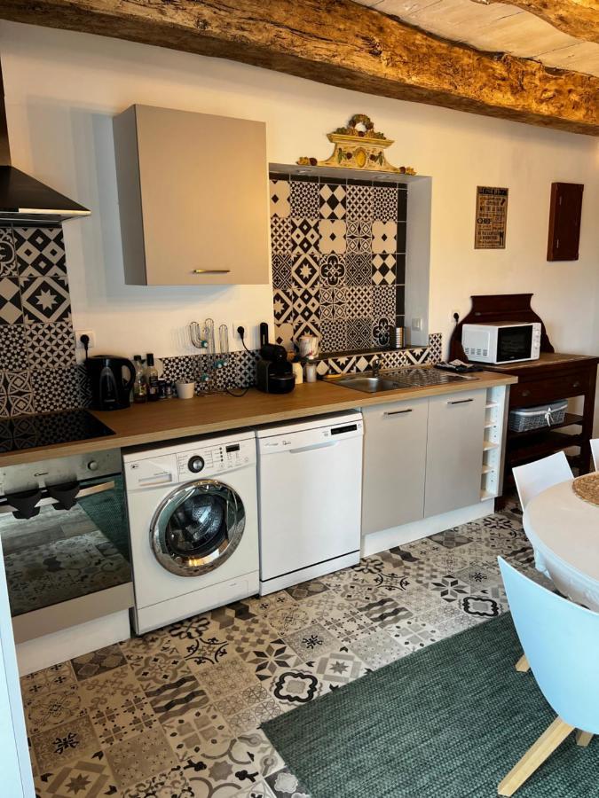 Domaine De La Ville Cherel, Maison En Pierre Pontorson Dış mekan fotoğraf