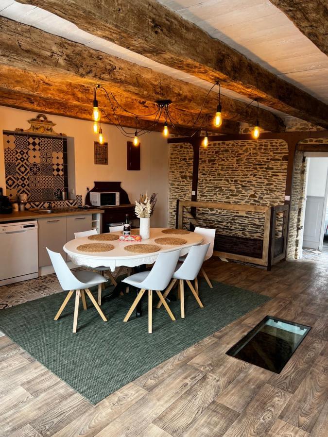 Domaine De La Ville Cherel, Maison En Pierre Pontorson Dış mekan fotoğraf